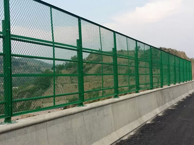 鋼板網(wǎng)護(hù)欄網(wǎng) 鋼板網(wǎng)護(hù)欄網(wǎng)