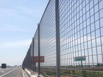 橋梁防拋網(wǎng)圍欄 橋梁防拋網(wǎng)圍欄